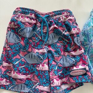 Vineyard Vine Boys swim trunks size 6